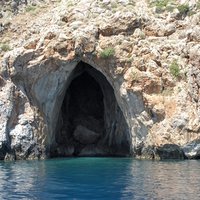 Dream Adventures Boat trip cave entrance